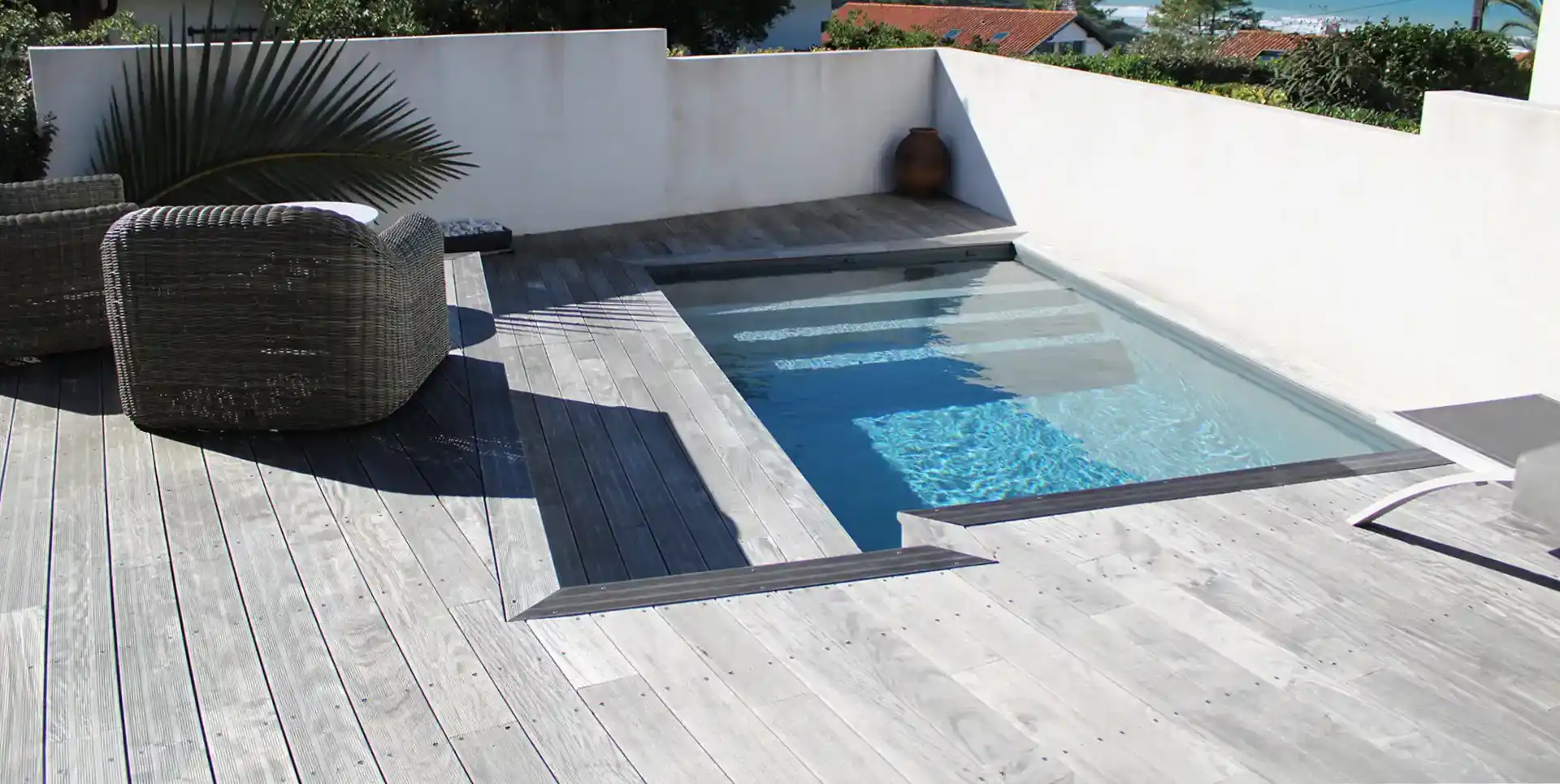 Foto suelo piscina